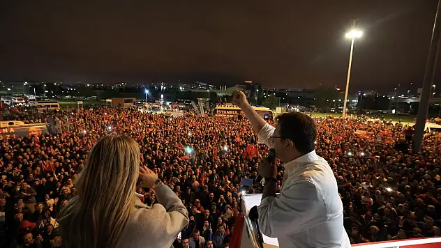 İMAMOĞLU, HAVALİMANINDA HALKA SESLENDİ