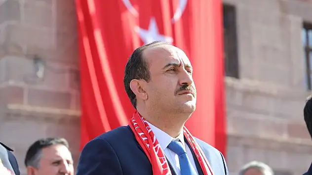 'İnatla ihtiyaç sahiplerine, yetime sahip çıkacağım'
