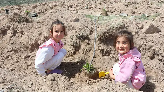 İncesu'da fidanlar toprakla buluştu