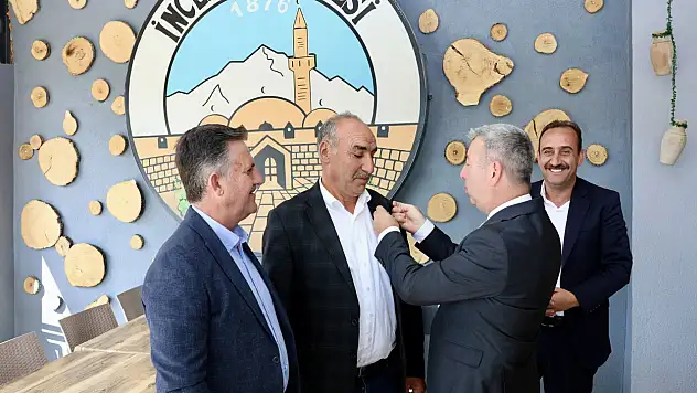 İncesu'da İki Meclis üyesi AK Parti'ye katıldı