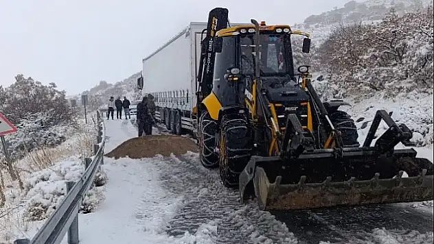 İncesu'da karla mücadele başladı