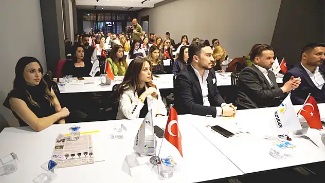 İNOVDER'DE KONU ''LİDERLİK''