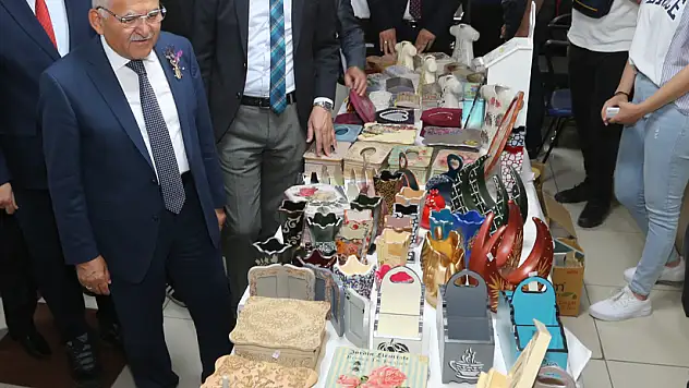 İŞ SAĞLIĞI  TERAPİ SERGİSİ