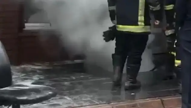 İş yeri deposunda yangın