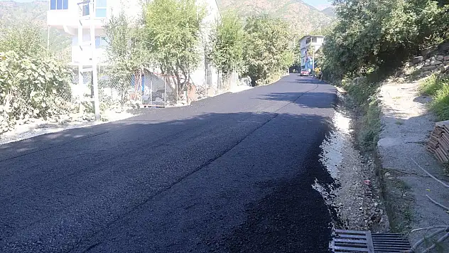 İSKENDERUN'UN YOLLARI BÜYÜKŞEHİR İLE YENİLENİYOR