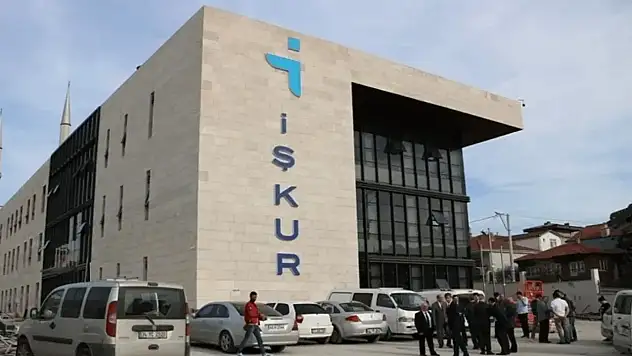 İŞKUR'dan 6 Ayda 760 bin kişiye iş