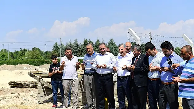 'İslamiyet'i Özümseyerek Yaşamımızı Şekillendirmeliyiz'