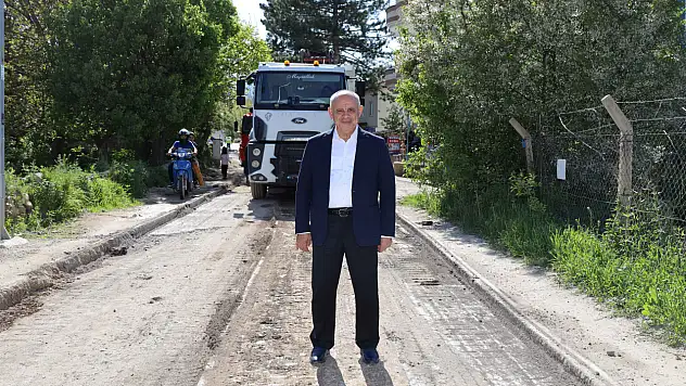 İsmet Mahallesi'nde Asfalt Çalışması Başladı