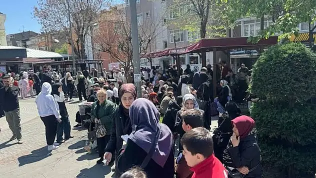 İstanbul'da Deprem panik yarattı