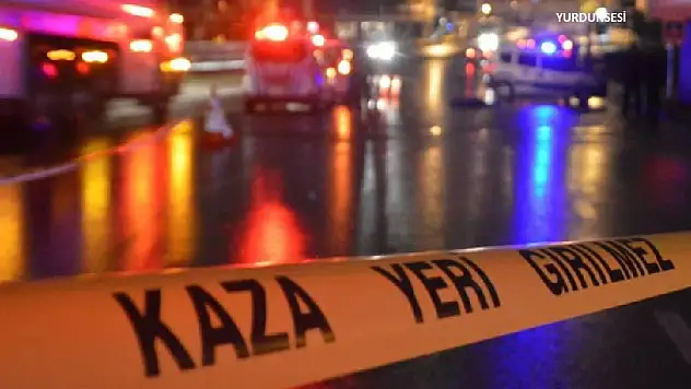 İSTANBUL DA FECİ KAZA 4 ÖLÜ
