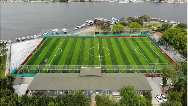İstanbul'da Balat Spor Tesisispor kulüplerinin kullanımına açıldı