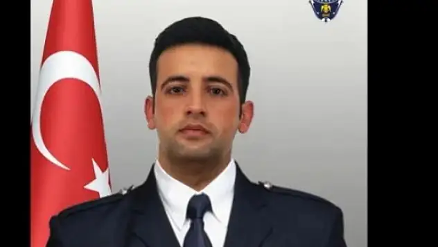 İzmir'de silahlı saldırıda bir polis daha şehit oldu