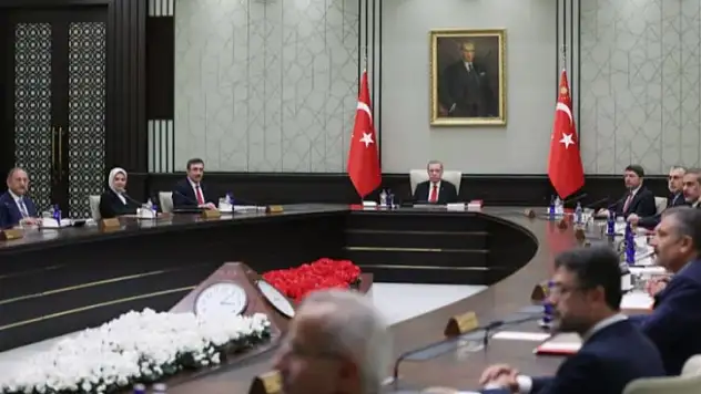 Kabine yoğun gündemle toplanıyor