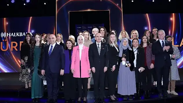 Kadın Girişimcilik Yarışması'nda ödüller sahiplerini buldu