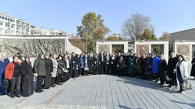 'Kadına Şiddetin Her Türlüsünü Kınıyorum'