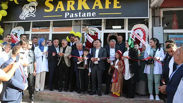 KADINLAR O İLÇEDE CAFE AÇTI