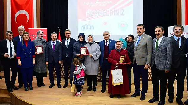 'Kadınlarımızın Tarıma İlgisi ve Desteği Takdire Şayan'