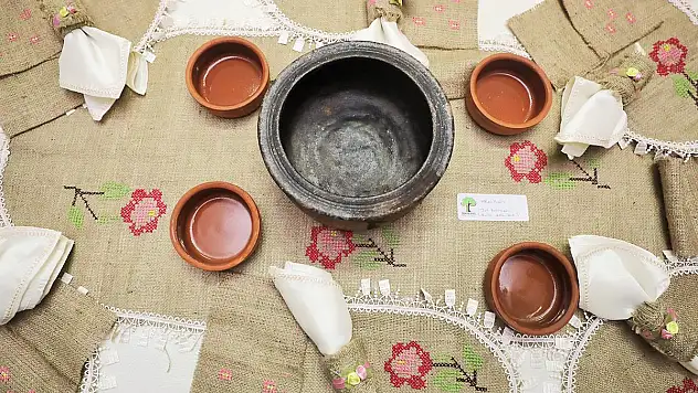 KADINLARIN YAPTIĞI ESERLER GURURLANDIRDI
