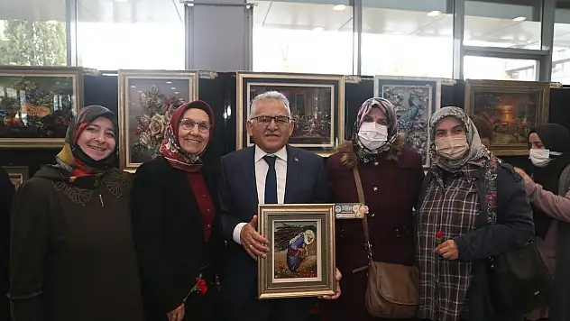 Kâğıt Boyut Sanat Rölyef Sergisi