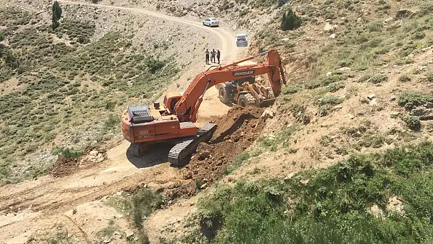 Kahramanmaraş da yayla yol yapım çalışmaları