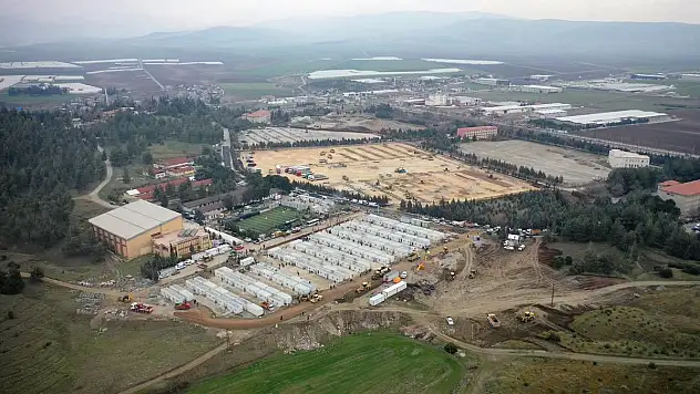 KAHRAMANMARAŞ'A İLK KONTEYNER KENTİ KURDU