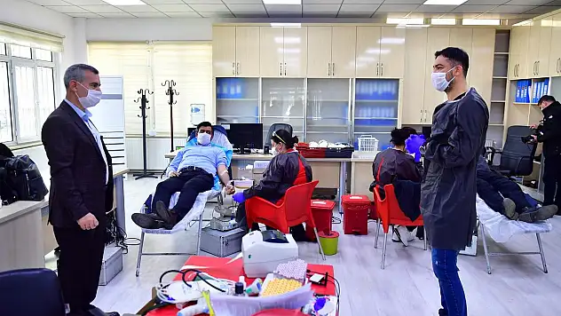 'Kan Bağışlamak, Hayat Kurtarmakla Eş Değerdir'