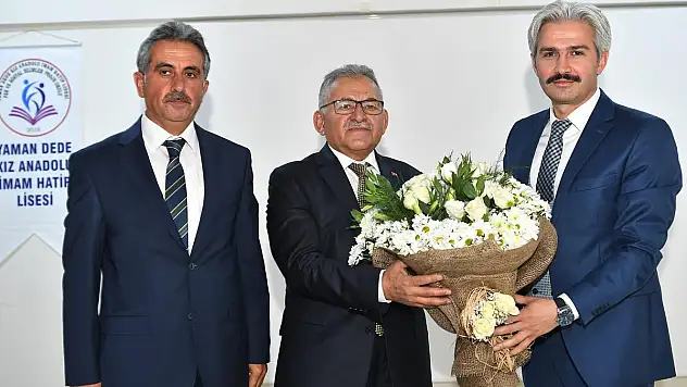 KARİYER GÜNLERİ'NDE ÖĞRENCİLERLE TECRÜBELERİNİ PAYLAŞTI