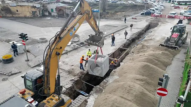 Kartal Kavşağı için altyapı çalışmaları sürüyor