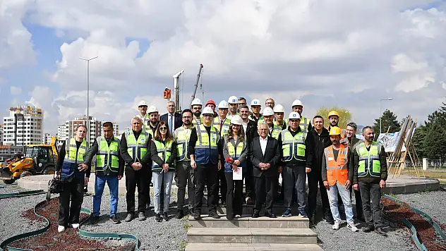 Kartal Kavşağı'nda Yoğun Çalışma İncelemesi