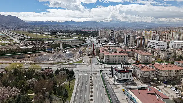 Kartal Kavşağı'nda Yoğun Mesai