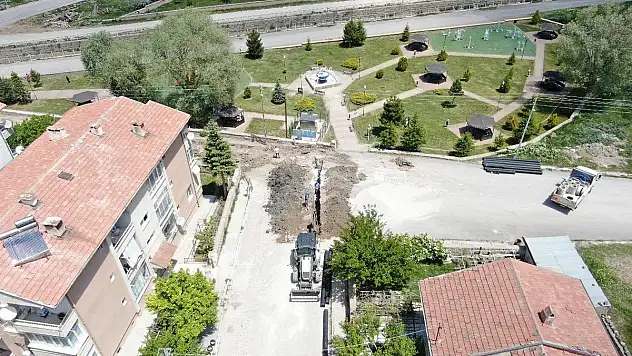 KASKİ, BÜNYAN'DA ŞEBEKE HATLARINI YENİLİYOR