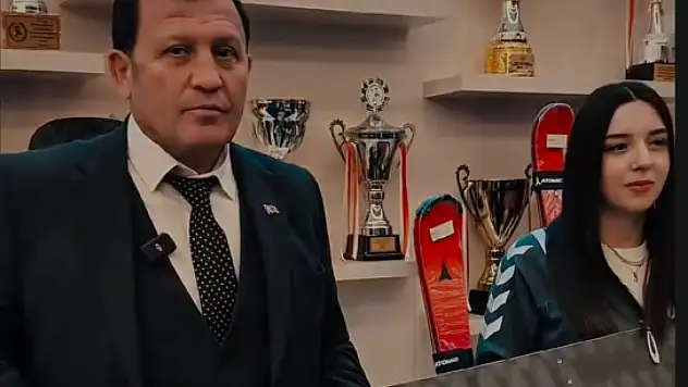 Kayak ve snowboard sporcularına ekipman desteği