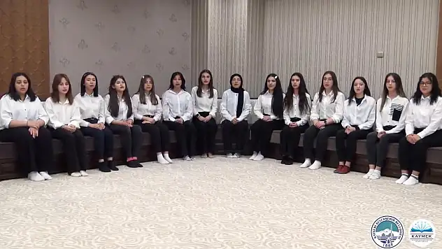 KAYMEK GENÇLİK KOROSU'NDAN ANNELER GÜNÜ SÜRPRİZİ