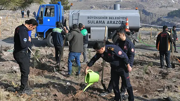Kayseri 11.11'de 5 Bin Fidan İle Geleceğe Nefes Oldu