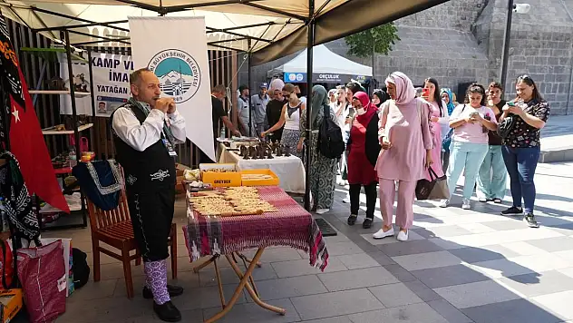 KAYSERİ ALTIN ELLER GELENEKSEL EL SANATLARI FESTİVALİ'NE YOĞUN İLGİ