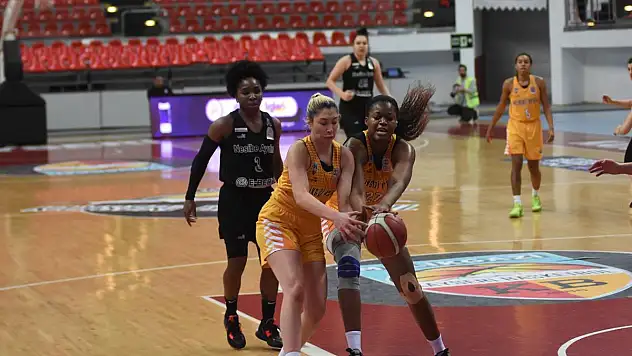 Kayseri Basketbol – Nesibe Aydın: 70 - 79