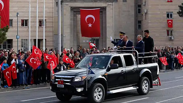 Kayseri'de Cumhuriyet Bayramı Coşkuyla Kutlandı