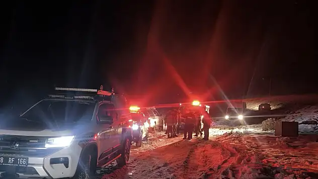 Kayseri'de dağda mahsur kalan 3 işçi kurtarıldı
