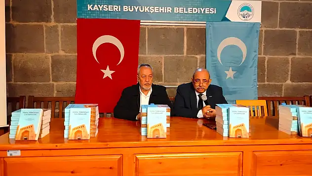 Kayseri'de 'Doğu Türkistan'a Ses Ver' Konferansı Düzenlendi