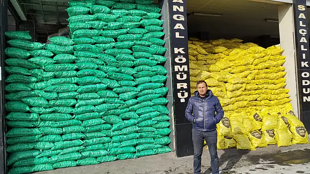 Kayseri'de Dondurucu Soğuklar Kömür Satışlarını 10 Kat Artırdı