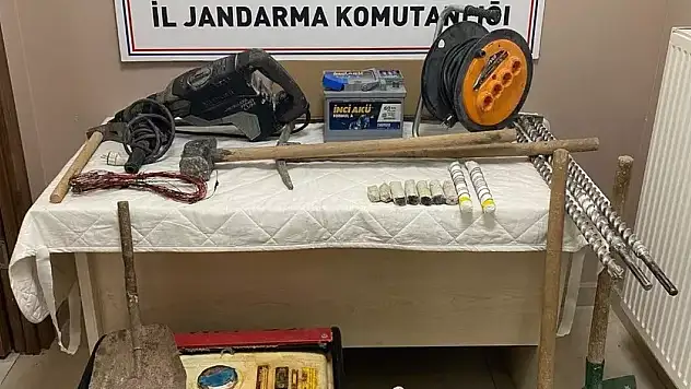 Kayseri'de kaçak kazı yapan 5 şüpheli suçüstü yakalandı