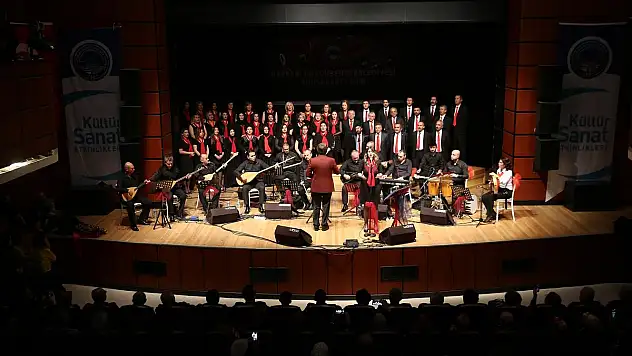 KAYSERİ'DE MUHTEŞEM KONSER
