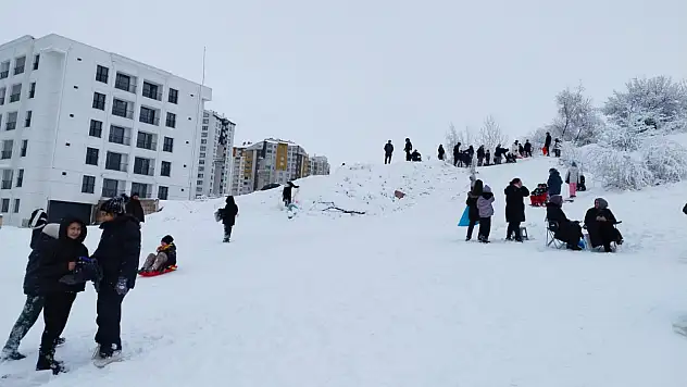 Kayseri'de okullar tatil edildi, Beleş Tepe öğrencilerle doldu