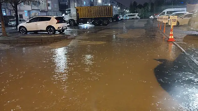 Kayseri'de sağanak yağış etkili oldu
