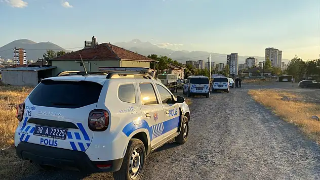 Kayseri'de Kar Maskeli saldırı: Baba-Oğul Tüfekle vuruldu!