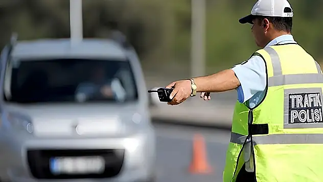 Kayseri'de trafik denetimlerinde binlerce araca ceza