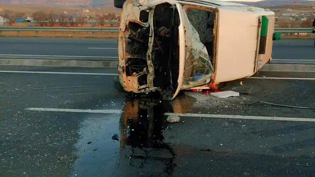 KAYSERİ ' DE KAZA  2 ÖLÜ