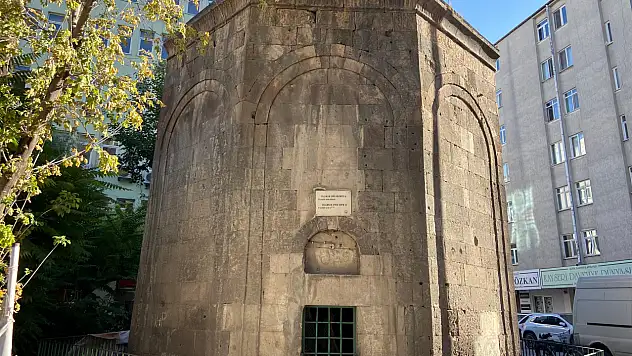 Kayseri'nin Gizemli Kümbeti