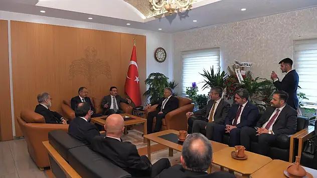 KAYSERİ VALİSİ ÇİÇEK'E 'HAYIRLI OLSUN' ZİYARETİ