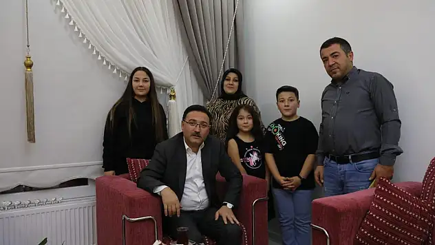 Kayseri Valisi'nden eve ziyaret